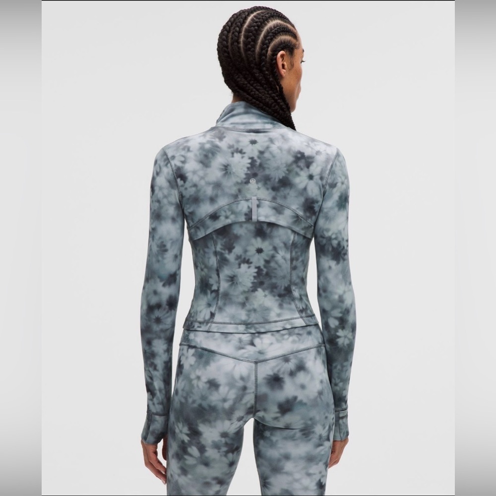 Lululemon Nulu Cropped Define Jacket – Size 4 – Meadow Haze Grey Multi - Picture 3 of 7